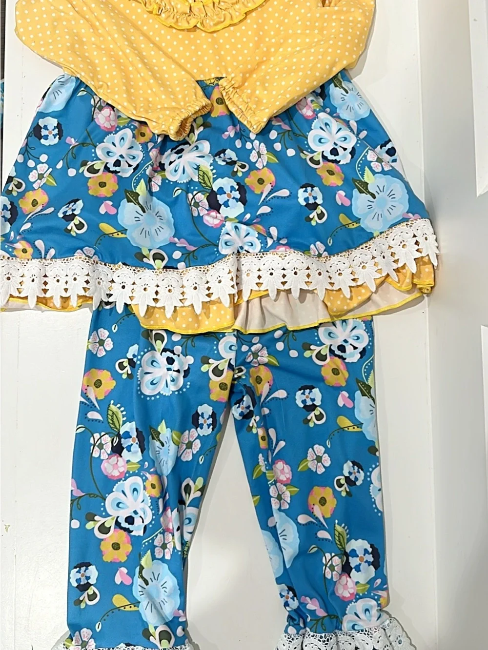 N/A charming yellow